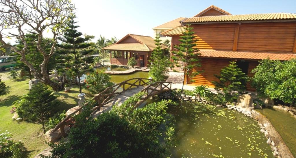 Peaceful Resort Phan Thiet Exterior photo