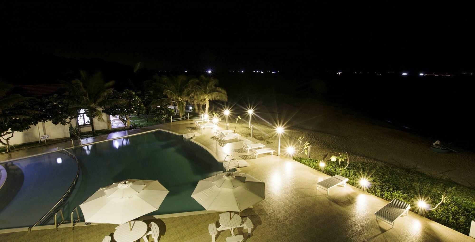 Peaceful Resort Phan Thiet Exterior photo